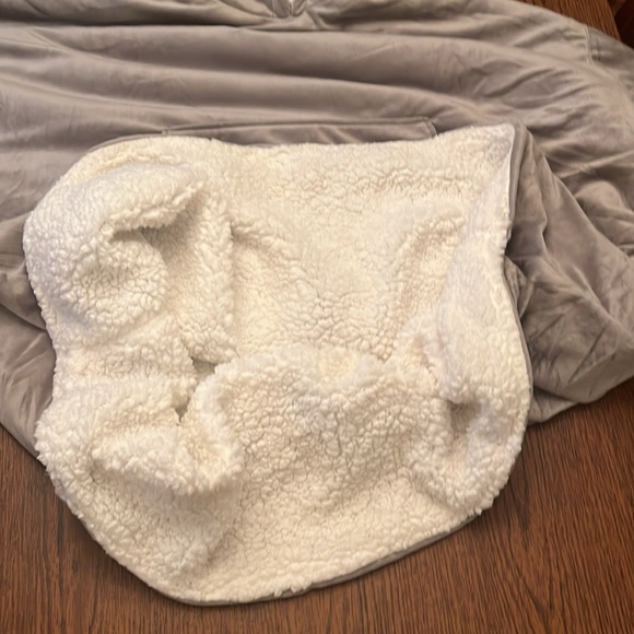 The Original Comfy - Wearable blanket - Gray - Picture 5 of 11